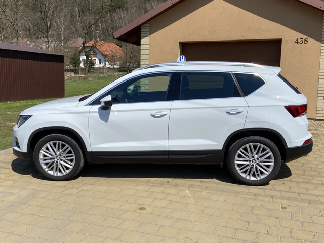 SEAT Ateca XPERIENCE z levého boku