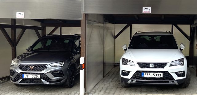 Čelní pohled na vůz Cupra Ateca